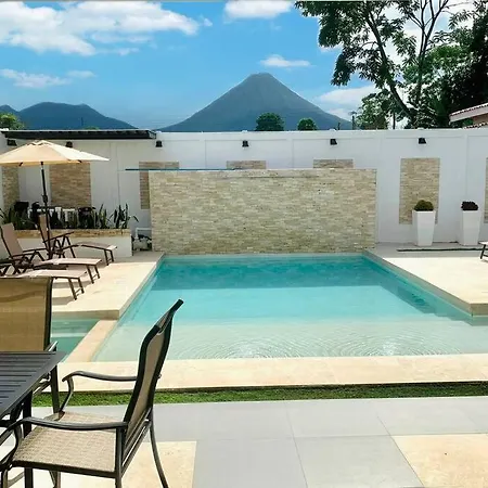 Luxury Volcano View